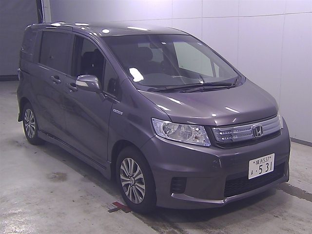 10388 Honda Freed spike GP3 2013 г. (Honda Tokyo)